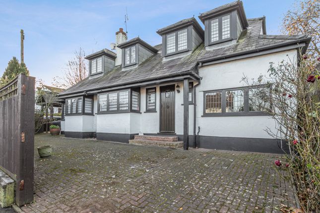 Thumbnail Detached house for sale in Nightingale Road, Bushey