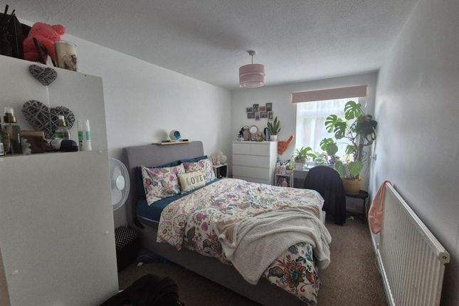 7, The Beeches, Andover photo 5