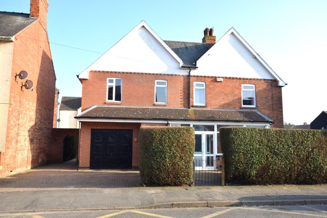 Thumbnail Detached house for sale in Cavendish Road, Skegness