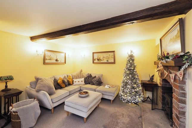 Mulberry Cottage, Main Street, Bakewell photo 4