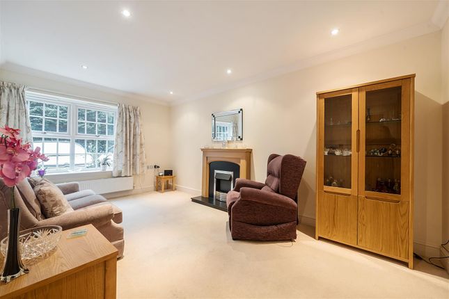 7 Imperial Court, Reading Road, Wokingham photo 3