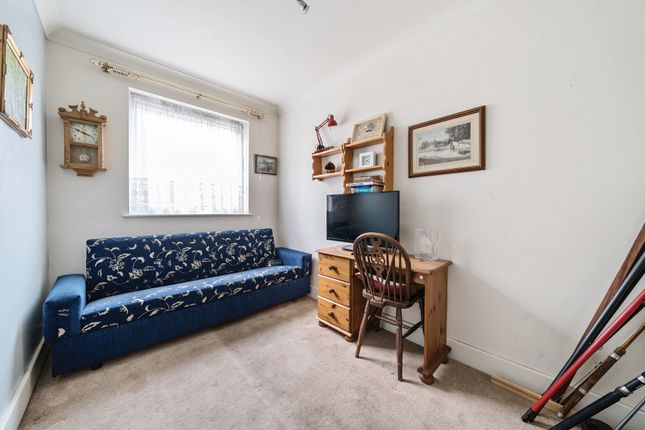 Flat for sale in London Road, Cheam, Sutton