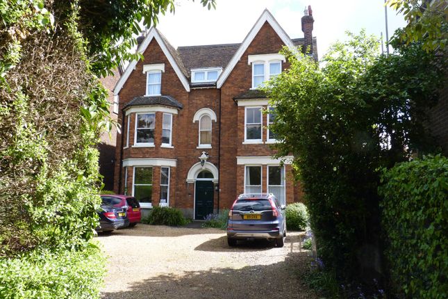 Thumbnail Flat for sale in Rothsay Gardens, Bedford