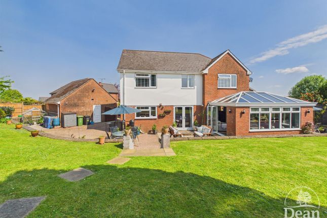 4 Hillview Rise, Park Road, Coleford photo 2