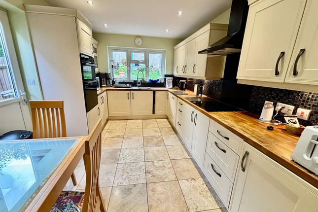 8, Connop Way, Camberley photo 3