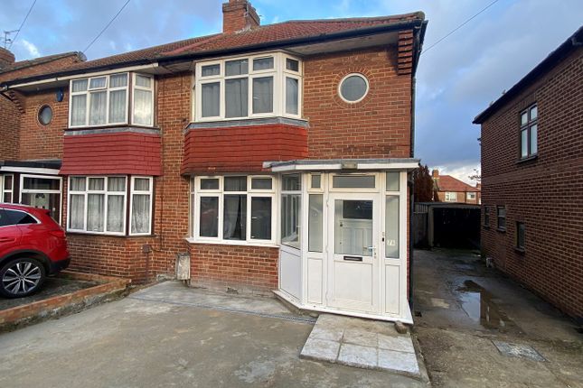 Thumbnail Semi-detached house to rent in Broomgrove Gardens, Edgware