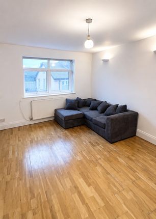 Flat 4, 1b Tasman Road, Tasman Road, London photo 5