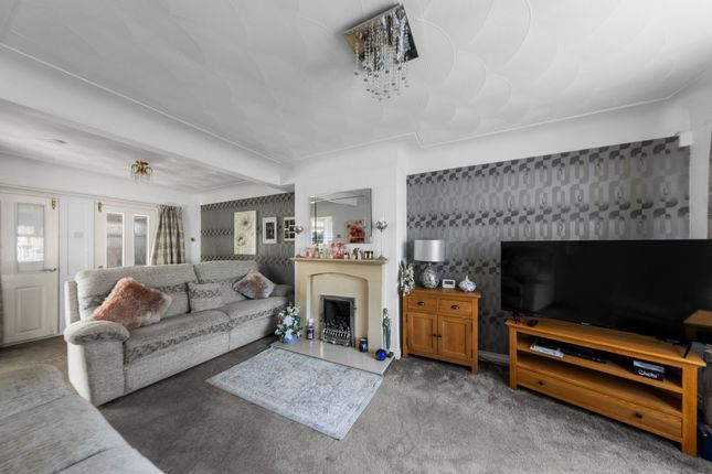 46 Warrington Road, Warrington photo 2