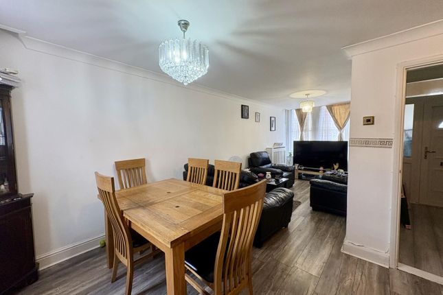 110, Landseer Avenue, London photo 4