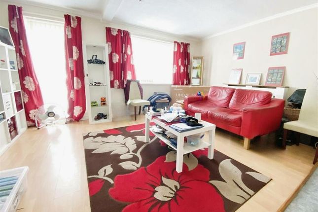 28, Prestbury Green, Shrewsbury photo 2