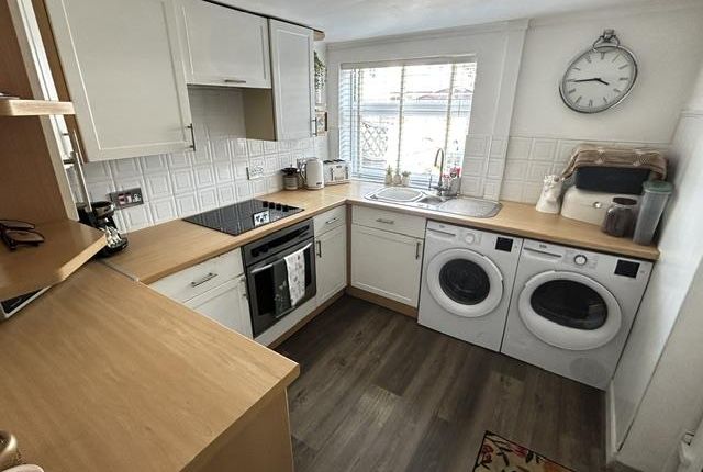 41, Elm Green Lane, Doncaster photo 4