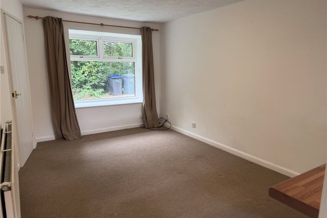 51, Shedfield Way, Northampton photo 3