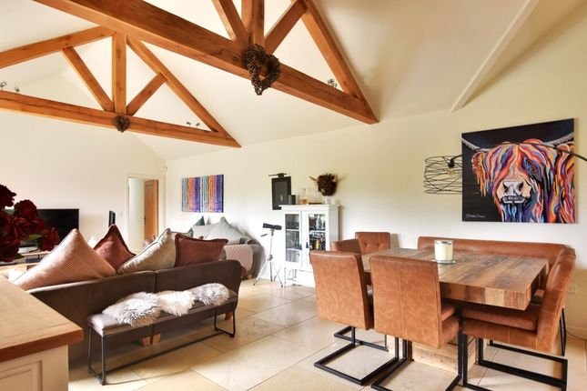 Barn conversion to rent in Canfield Road, Takeley, Bishop's Stortford