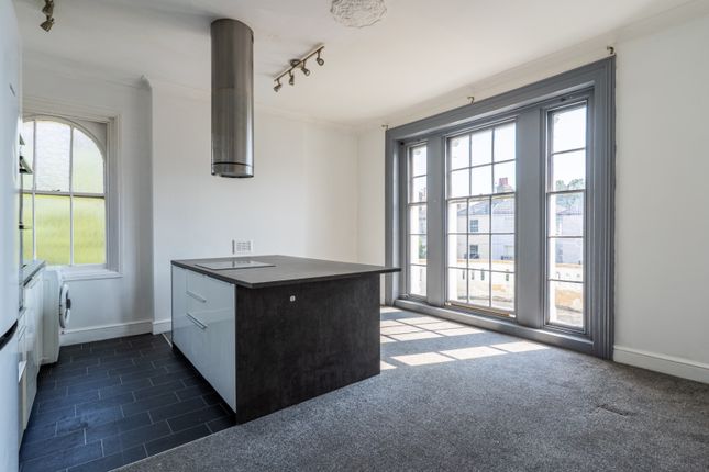 110  First Floor Flat, Windmill Street, Gravesend photo 4