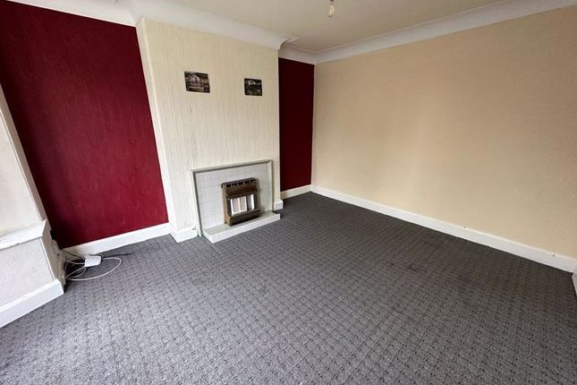 Park Grove, Huddersfield photo 5