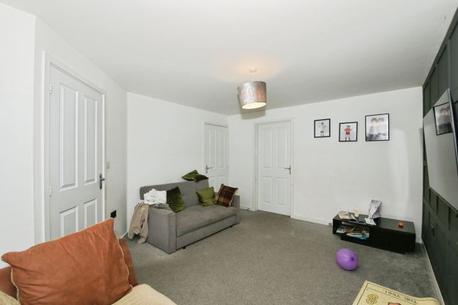 55, Rosewood Way, Peterborough photo 3