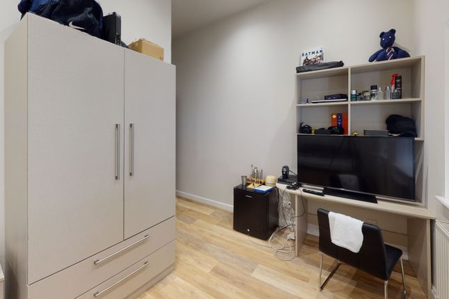 Flat-6-67-69-Queens-