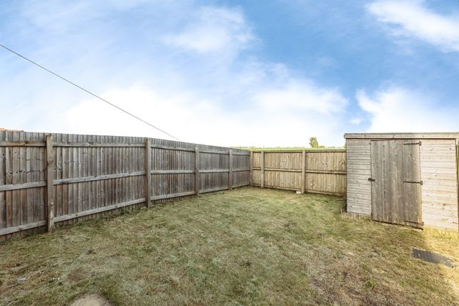 107, Heather Drive, Pontefract photo 4