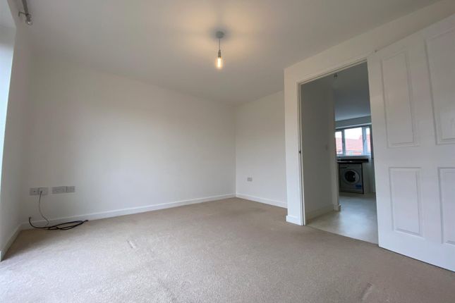 22, Heather Way, Mansfield photo 4