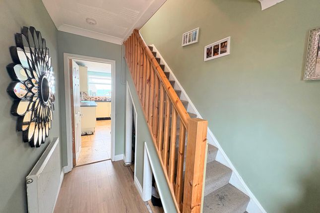 44 Heol Glannant, Bridgend photo 2