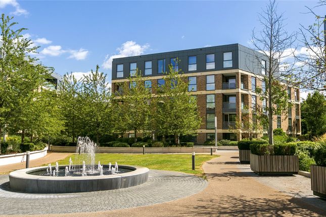 2-bed flat on 19 Verdant House,, Levett Square, Surrey, £650,000