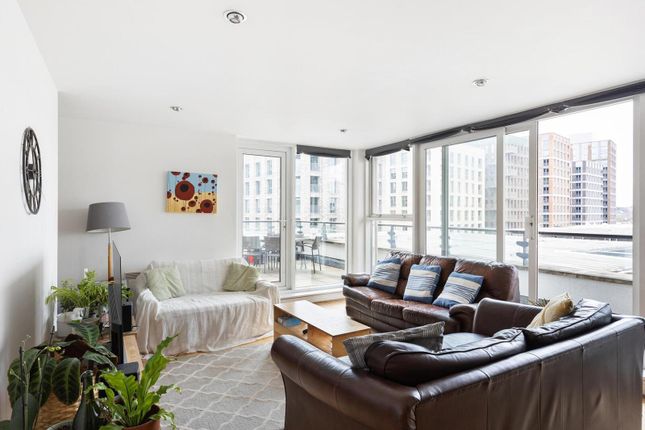Flat for sale in Compass House, Smugglers Way