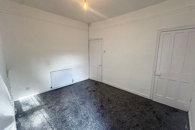 14, Norwood Avenue, Manchester photo 5