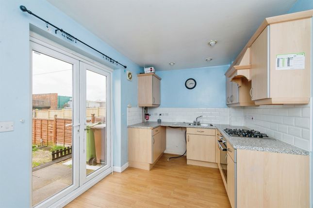 End terrace house for sale in Hoctun Close, Castleford