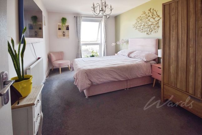 Flat 21, 26, Starboard Crescent, Chatham photo 4