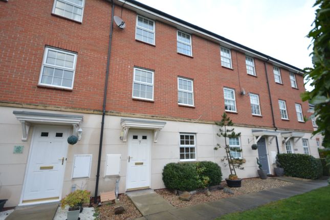 Thumbnail Town house to rent in Hallams Drive, Stapeley, Nantwich