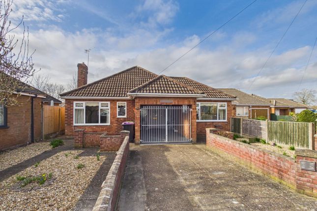 2-bed house on 3, Manor Road, Lincoln, £200,000