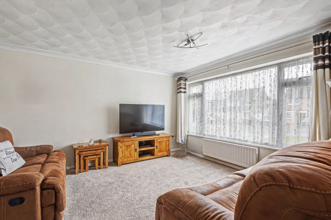42 Burntwick Drive, Lower Halstow, Kent photo 3