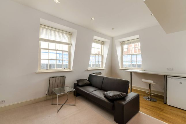 Flat to rent in Tachbrook Street, Pimlico, London