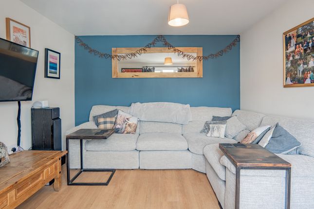 30, Eilean Donan Road, Inverness photo 4