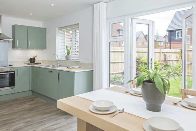 571, 18 Goshawk Road, Lancing, Bn15 9Gt photo 2