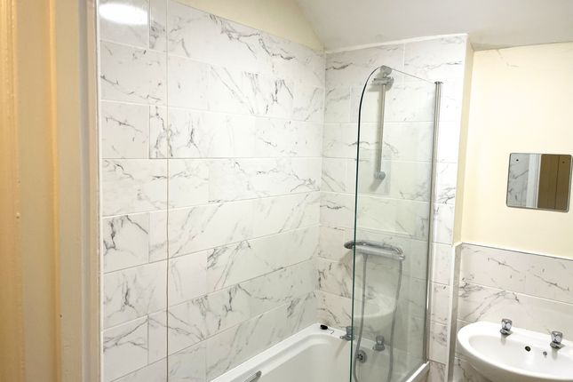 39 Barkis Road, Great Yarmouth photo 3