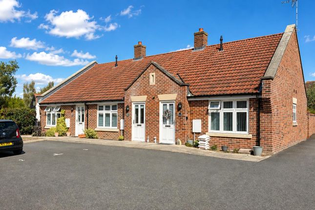 1-bed terraced on 2, Poplar Cottages, Thorpe-le-Soken, £220,000