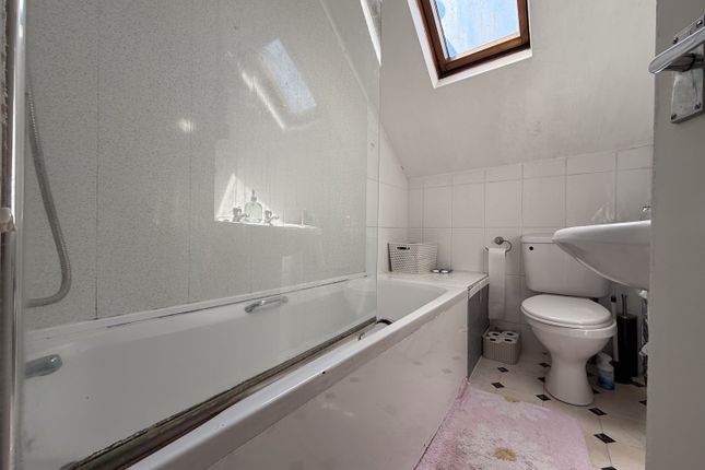 Call 02920 454555 To Secure Your Viewing_2