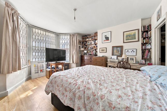 32A, Goldhurst Terrace, London photo 2