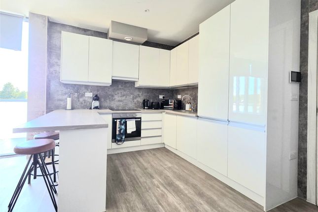 Flat 316 Palm Tree House, 251, High Street, Orpington photo 2
