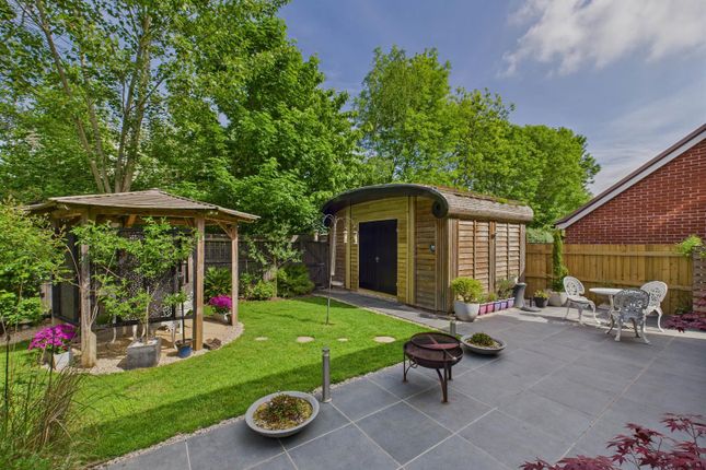 12, Randell Road, Malvern photo 4