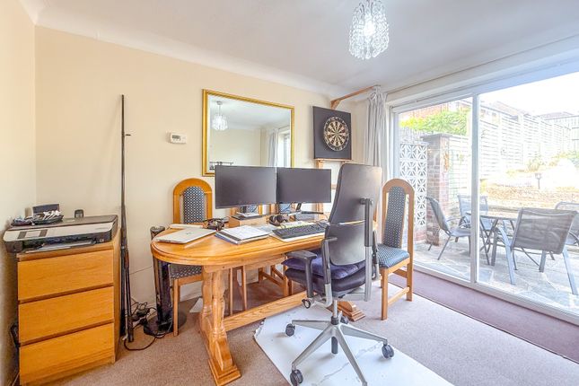 255, Park Avenue, Bushey photo 5