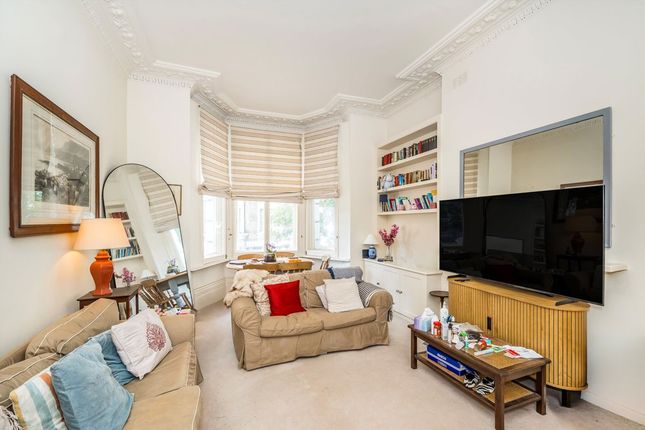 Flat 2, 7, Finborough Road, London photo 2