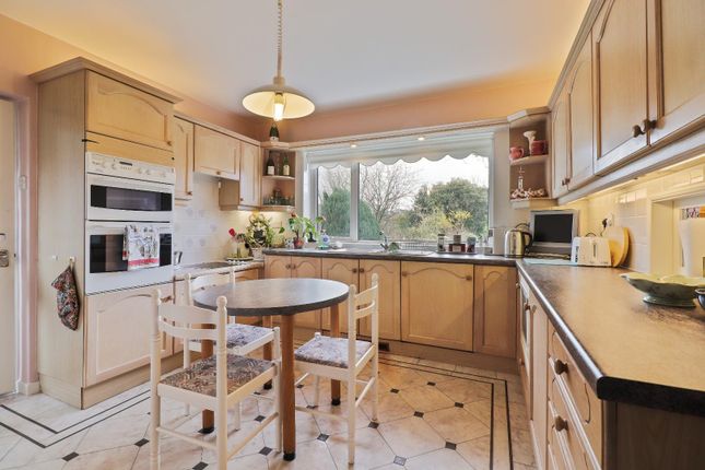 41, Chorley Drive, Sheffield photo 4