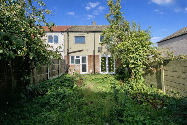 Chelmer Crescent, Barking photo 2