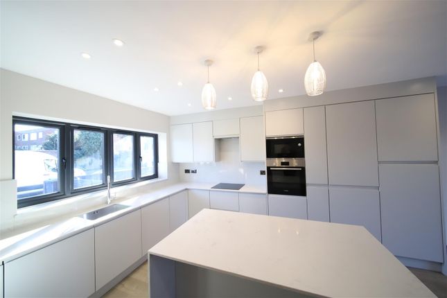 4a, Lincoln Road, Enfield photo 3