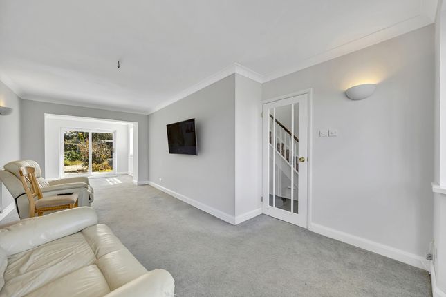 36, Hamlet Road, Romford photo 2