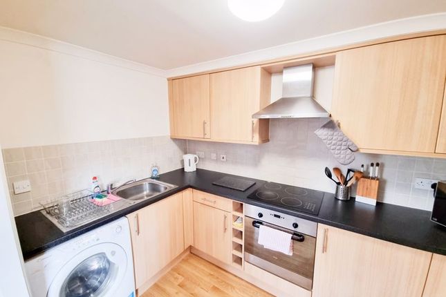 Thumbnail Flat to rent in Acland Road, Exeter