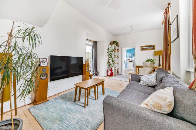 Thumbnail Terraced house for sale in Mildmay Road, London