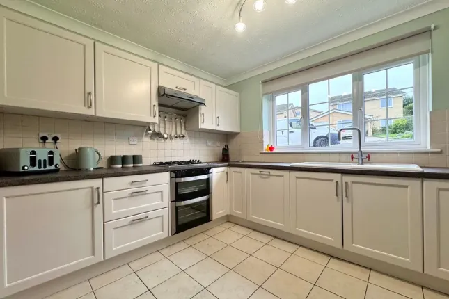 6, Sherford Road, Swindon photo 2